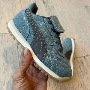 NEW PUMA Kids Denim Avanti Sneakers size 11.5